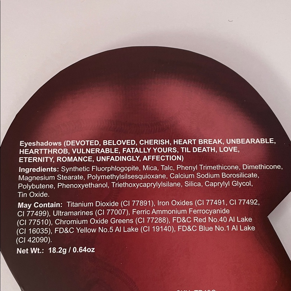 NIB Heart-Shaped 'Til Death' Makeup Palette - Picture 6 of 9